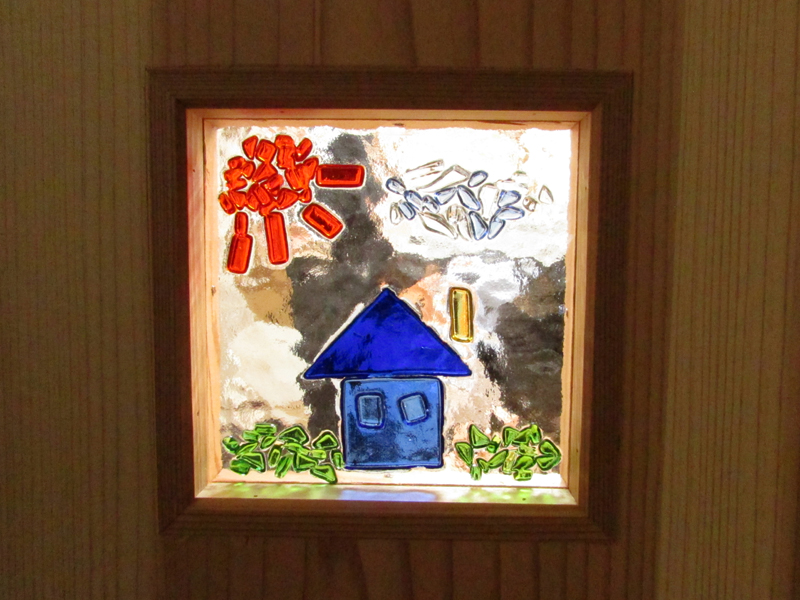 東大阪御厨 M様邸 after 施主様手作りのガラスクラフト。