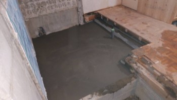 大阪 交野　自然素材健康住宅の耐震リフォーム　浴室土間コンクリート01