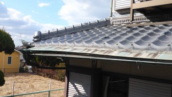 【軒先銅板腐食】大阪 交野　自然素材健康住宅の耐震リフォーム01